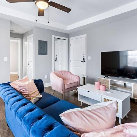 Your Cozy One Bedroom Midtown Детройт Экстерьер фото