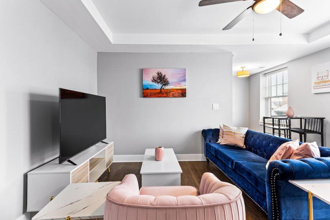 Your Cozy One Bedroom Midtown Детройт Экстерьер фото